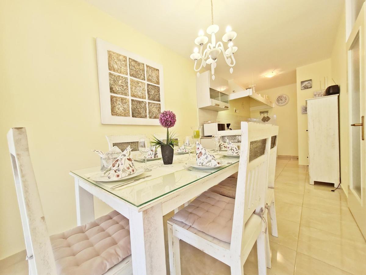 Beach Apartment Ivana Omiš Екстериор снимка